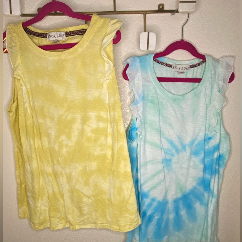Lot of 2Knox Rose tye dye tanks with ruffles. Size S.